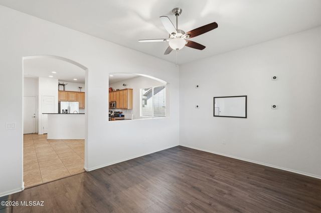 6769 W Fishermans Drive, Tucson, AZ 85757