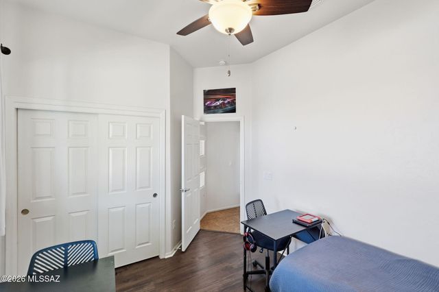 6769 W Fishermans Drive, Tucson, AZ 85757