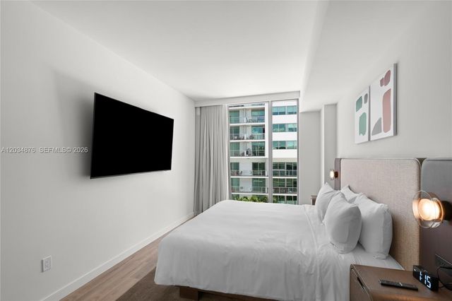 1611 SW 2nd Avenue 816, Miami, FL 33129
