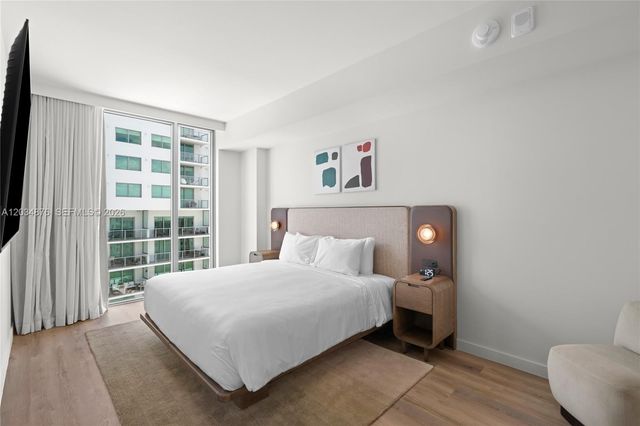 1611 SW 2nd Avenue 816, Miami, FL 33129