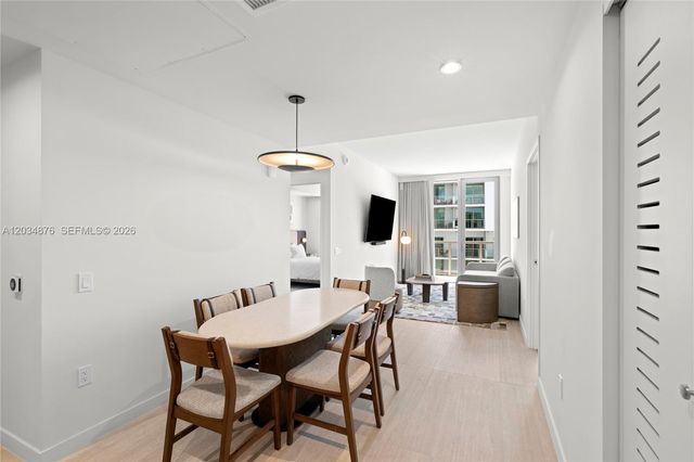 1611 SW 2nd Avenue 816, Miami, FL 33129