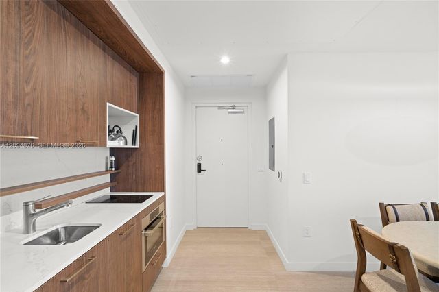1611 SW 2nd Avenue 816, Miami, FL 33129