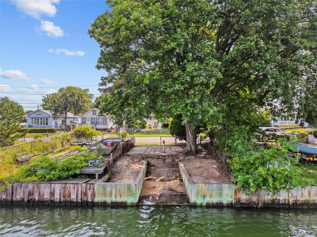 81 Wilson Avenue, Amityville, NY 11701