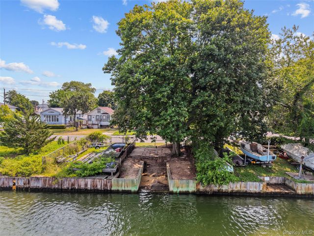 81 Wilson Avenue, Amityville, NY 11701