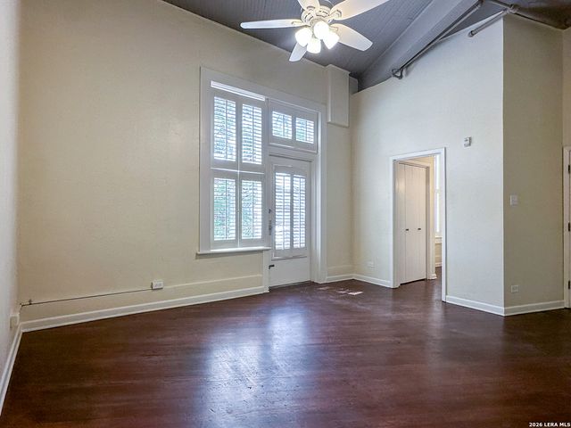 245 Losoya St A, San Antonio, TX 78205