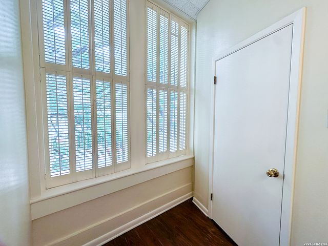 245 Losoya St A, San Antonio, TX 78205