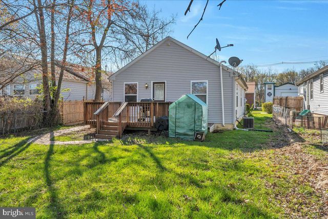 104 PARK AVE, Somerdale, NJ 08083