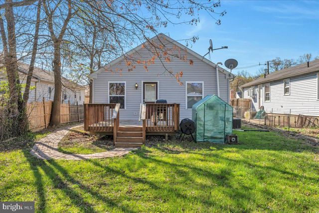 104 PARK AVE, Somerdale, NJ 08083