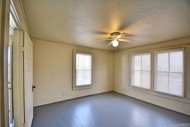 875 PORTER ST, New Braunfels, TX 78130