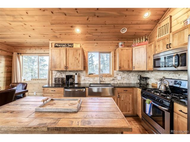 378 Arapahoe Cir, Jefferson, CO 80456