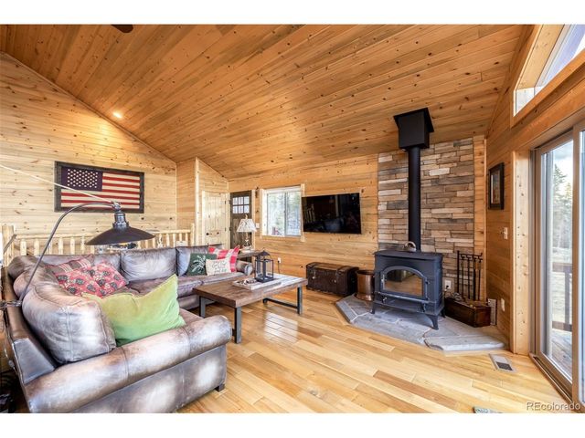 378 Arapahoe Cir, Jefferson, CO 80456