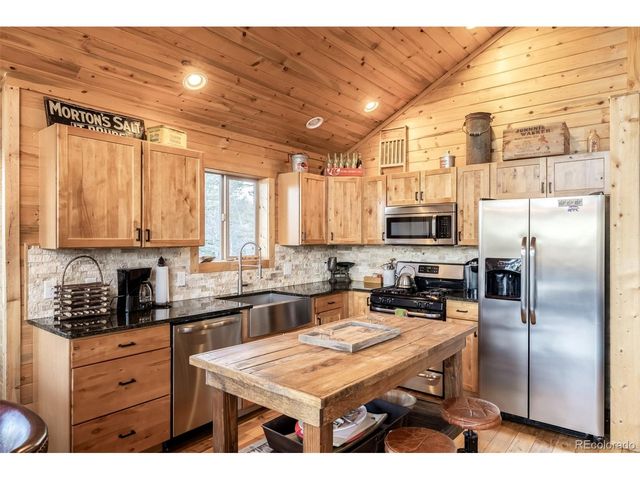 378 Arapahoe Cir, Jefferson, CO 80456