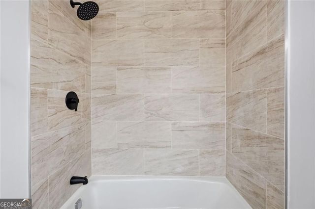 4803 Tomahawk Court SW, Lilburn, GA 30047