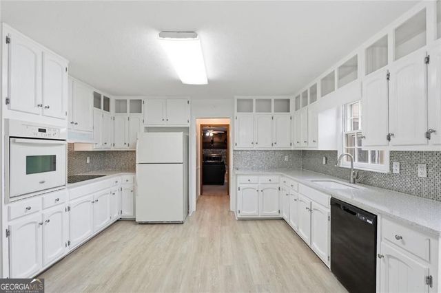 4803 Tomahawk Court SW, Lilburn, GA 30047