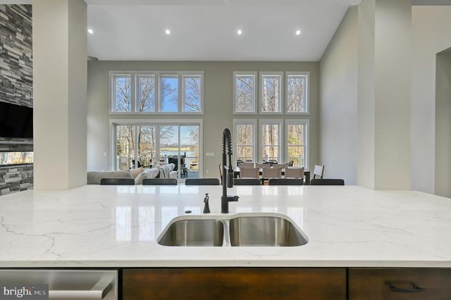 2 OLD HOUSE RD, Bumpass, VA 23024