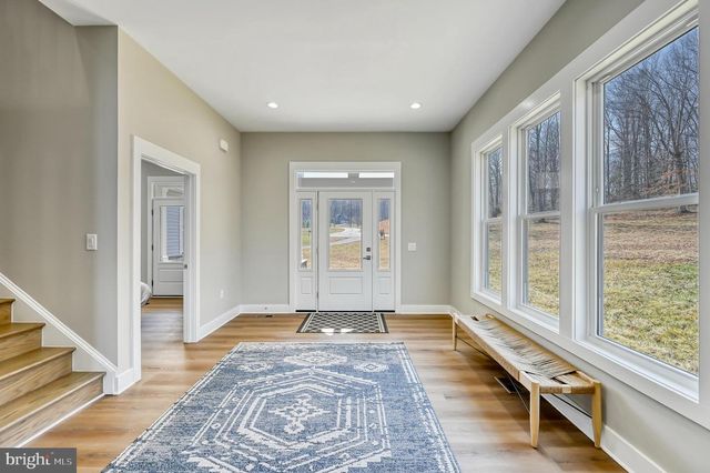 2 OLD HOUSE RD, Bumpass, VA 23024