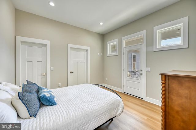 2 OLD HOUSE RD, Bumpass, VA 23024