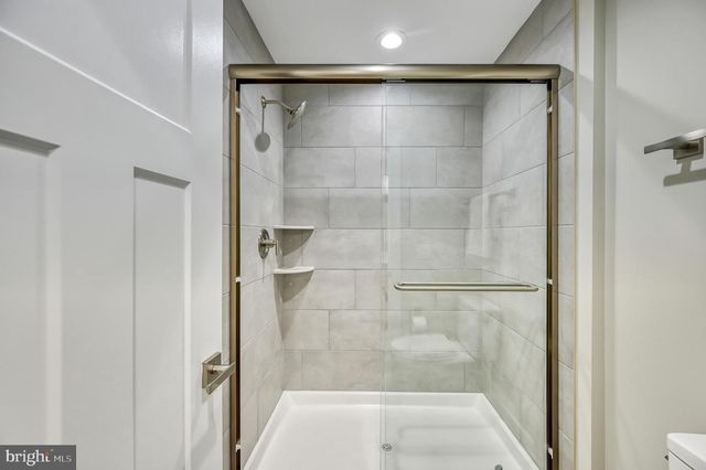 2 OLD HOUSE RD, Bumpass, VA 23024