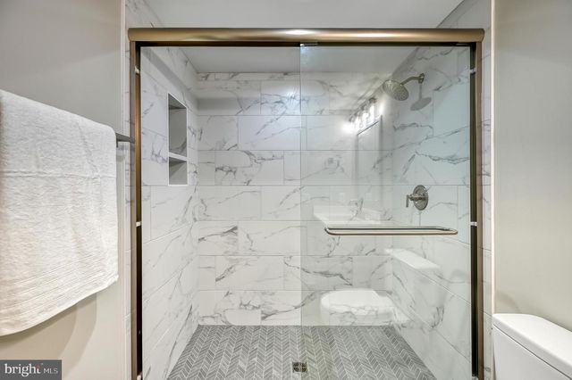 2 OLD HOUSE RD, Bumpass, VA 23024