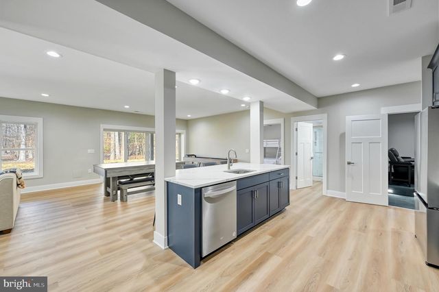 2 OLD HOUSE RD, Bumpass, VA 23024