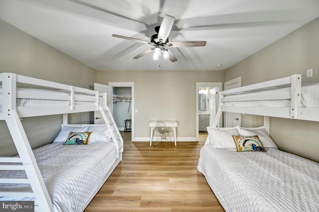 2 OLD HOUSE RD, Bumpass, VA 23024