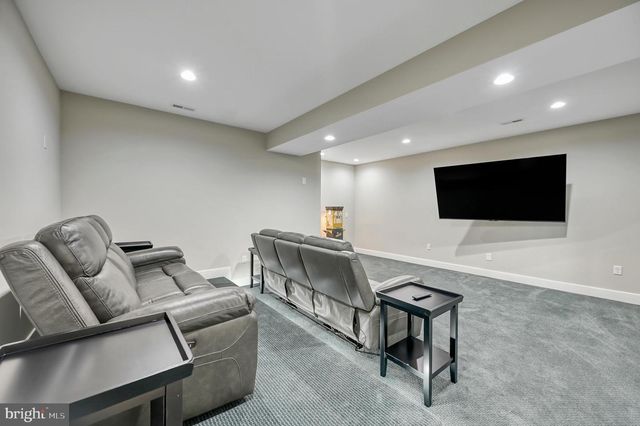 2 OLD HOUSE RD, Bumpass, VA 23024