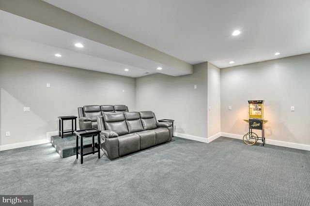 2 OLD HOUSE RD, Bumpass, VA 23024