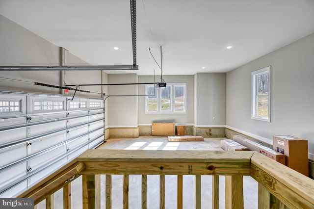 2 OLD HOUSE RD, Bumpass, VA 23024