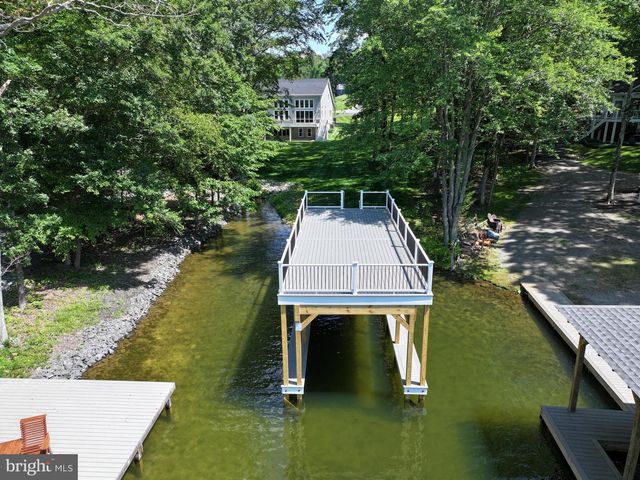 2 OLD HOUSE RD, Bumpass, VA 23024