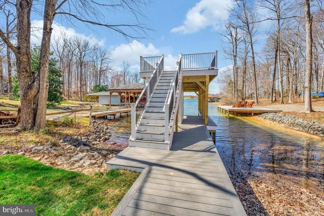 2 OLD HOUSE RD, Bumpass, VA 23024