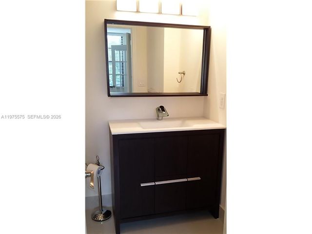 20500 W Country Club Dr 314, Aventura, FL 33180