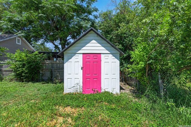 619 Willow, San Antonio, TX 78202