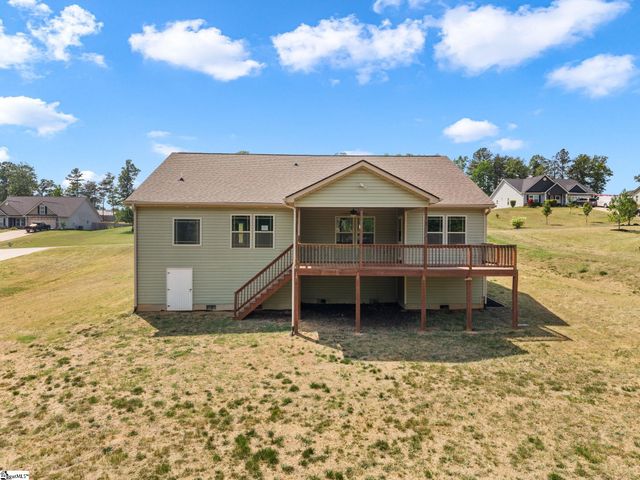 423 Camden Lee Court, Inman, SC 29349