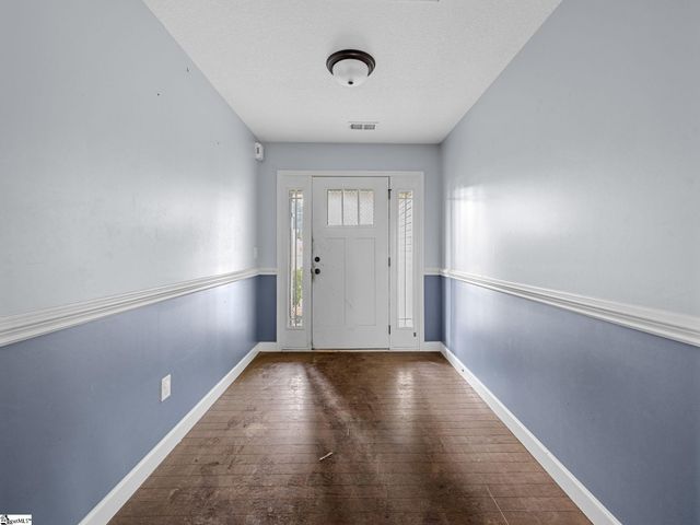 423 Camden Lee Court, Inman, SC 29349