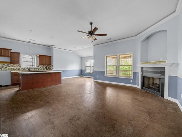 423 Camden Lee Court, Inman, SC 29349