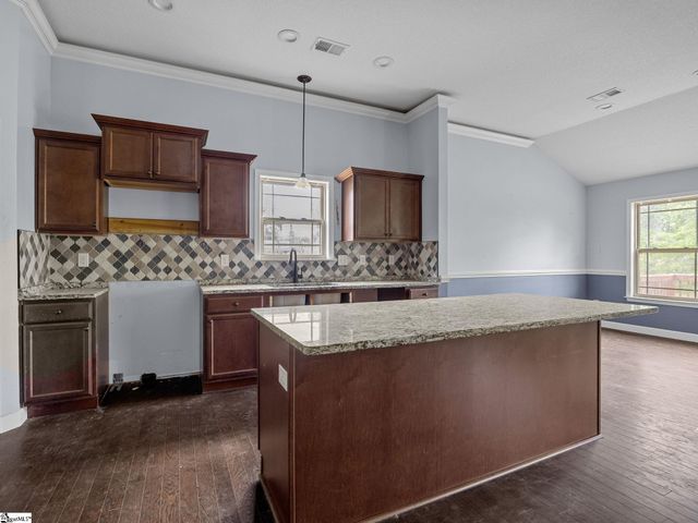 423 Camden Lee Court, Inman, SC 29349