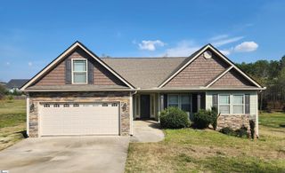 423 Camden Lee Court, Inman, SC 29349