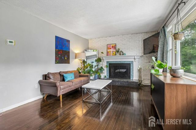 24 Jersey Avenue, Edison, NJ 08820