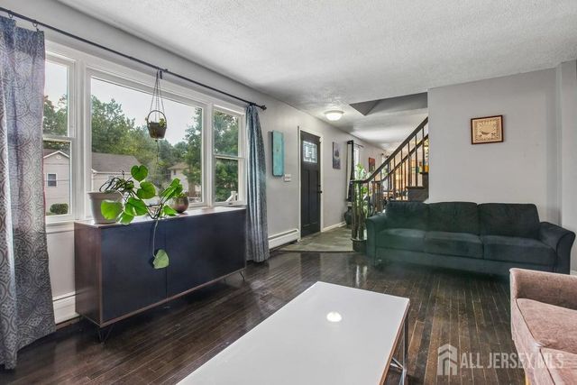 24 Jersey Avenue, Edison, NJ 08820