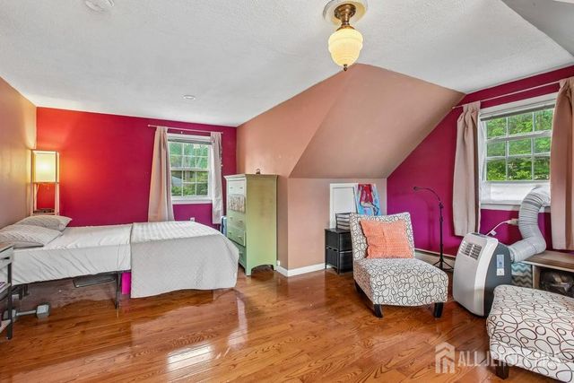 24 Jersey Avenue, Edison, NJ 08820