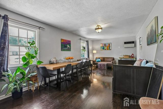 24 Jersey Avenue, Edison, NJ 08820