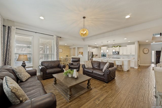 10530 COYOTE RUN, San Antonio, TX 78254