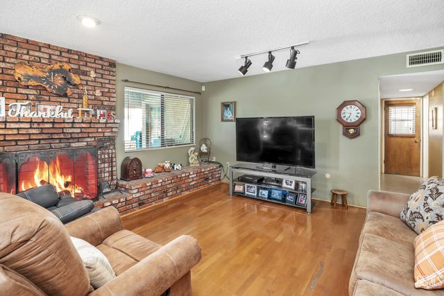 5800 Sky Ranch Avenue, Bakersfield, CA 93306