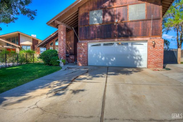 5800 Sky Ranch Avenue, Bakersfield, CA 93306