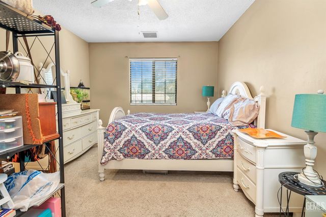 5800 Sky Ranch Avenue, Bakersfield, CA 93306