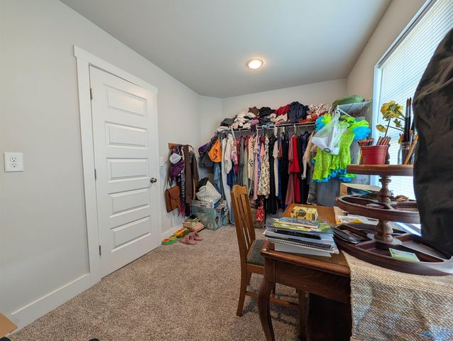 4213 Textile Lane SW, Huntsville, AL 35805