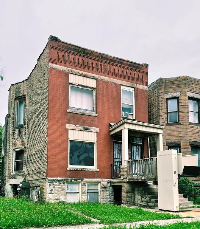 11932 S Eggleston Avenue, Chicago, IL 60628