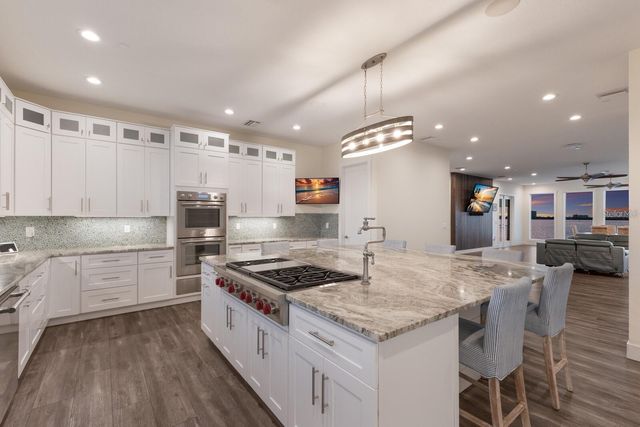 208 22ND STREET COURT NE, Bradenton, FL 34208