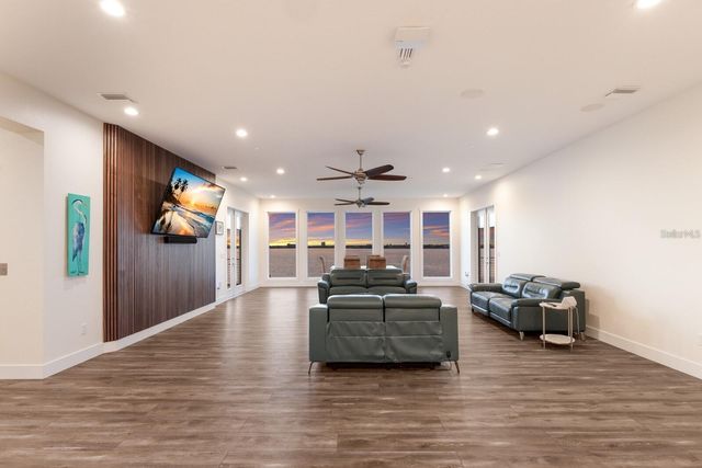 208 22ND STREET COURT NE, Bradenton, FL 34208