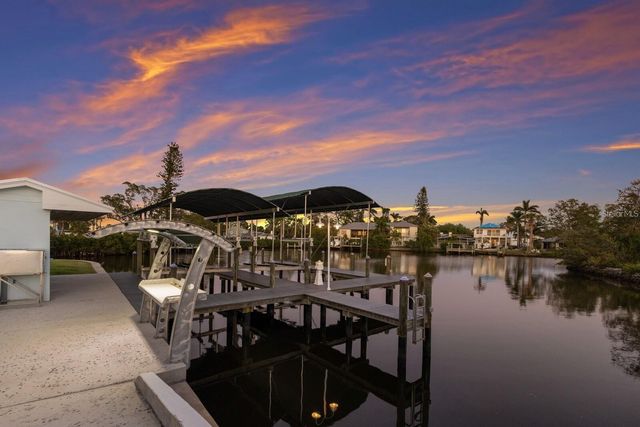 208 22ND STREET COURT NE, Bradenton, FL 34208